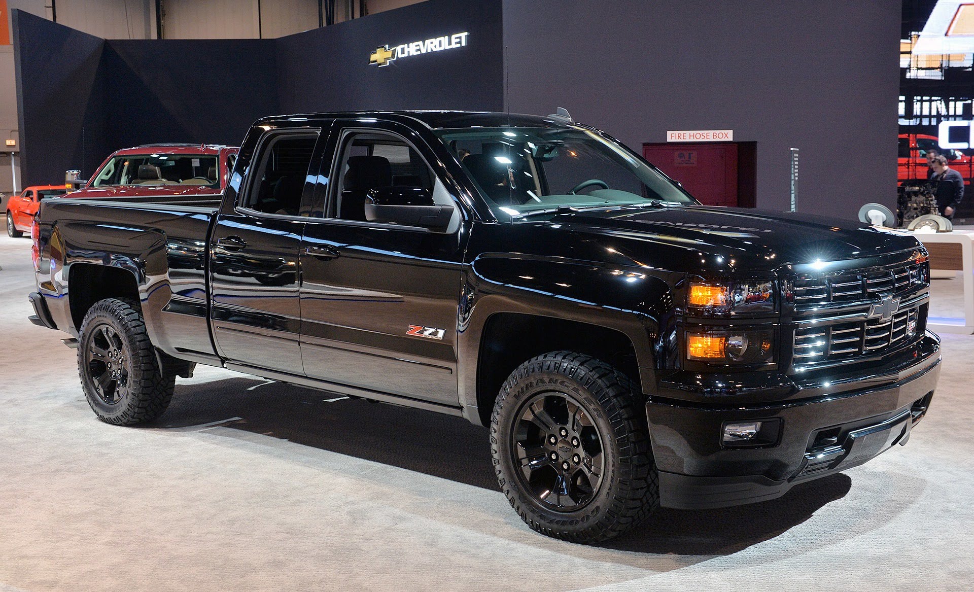 Chevrolet Silverado Blackout Edition