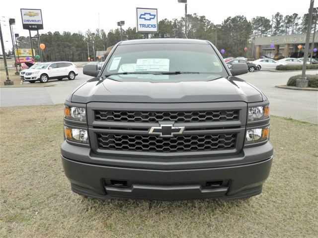 Chevrolet Silverado Blackout Edition