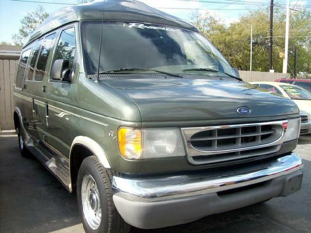 Ford Econoline 2002