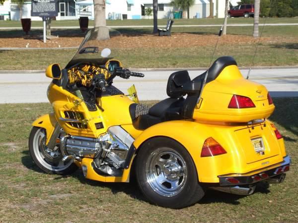 Honda Goldwing 3 Wheel Motorcycle - reviews, prices, ratings with