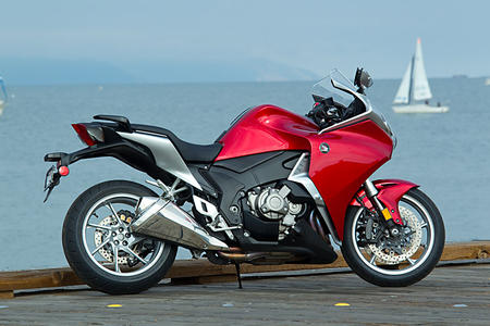 Honda Vfr 10 Dct Reviews Prices Ratings With Various Photos