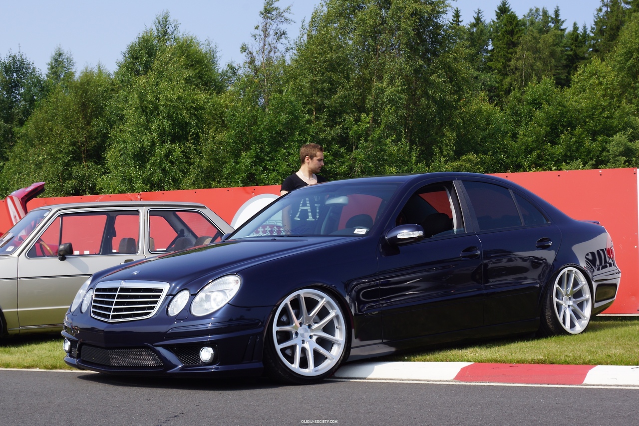 Mercedes W211 tuning 