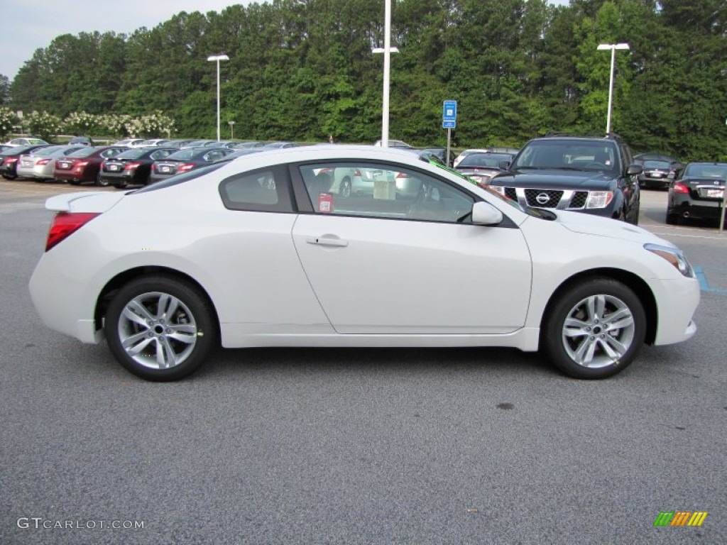 Nissan Altima Coupe 2012