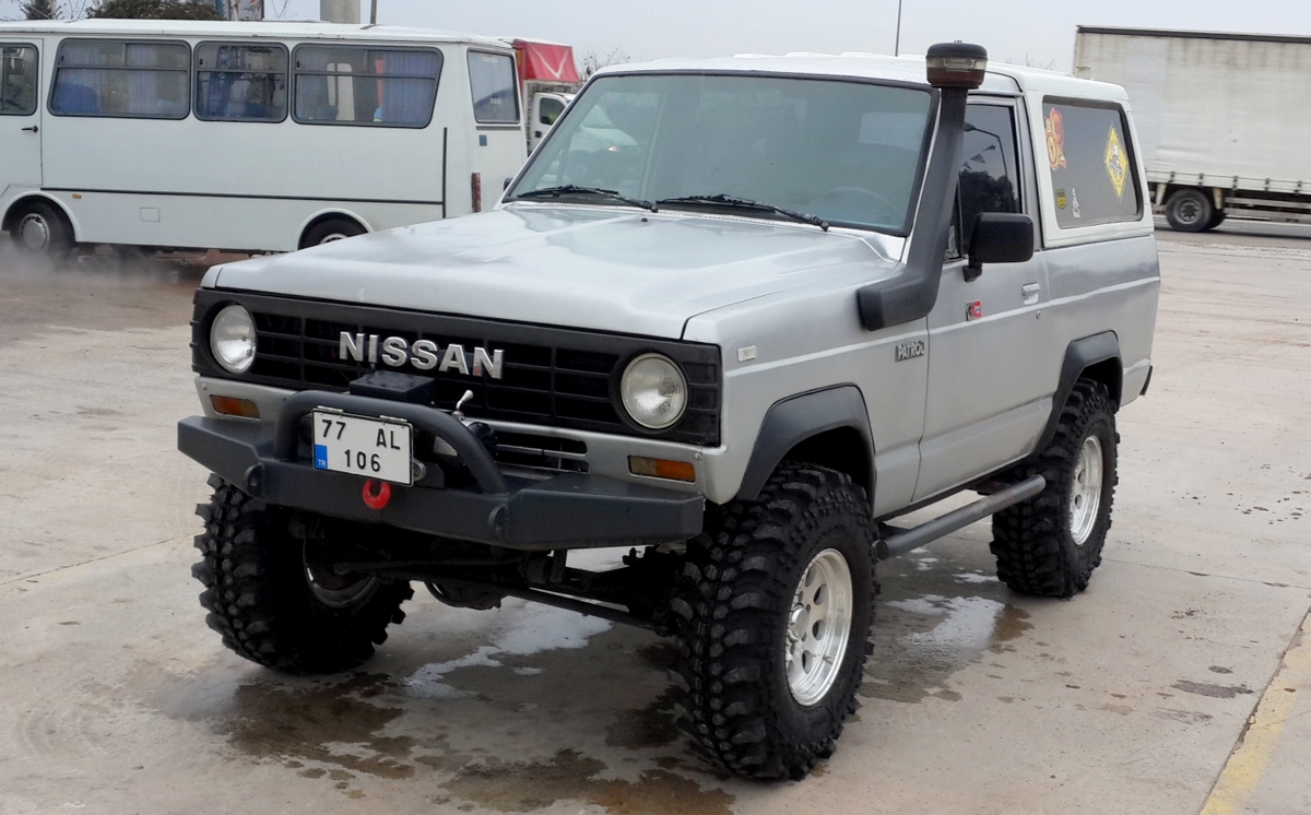 Nissan Patrol 1984