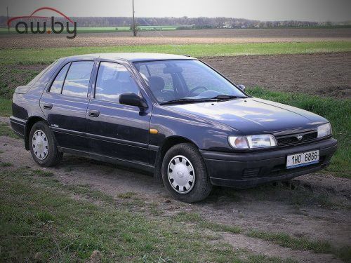 Nissan Sunny Liftback