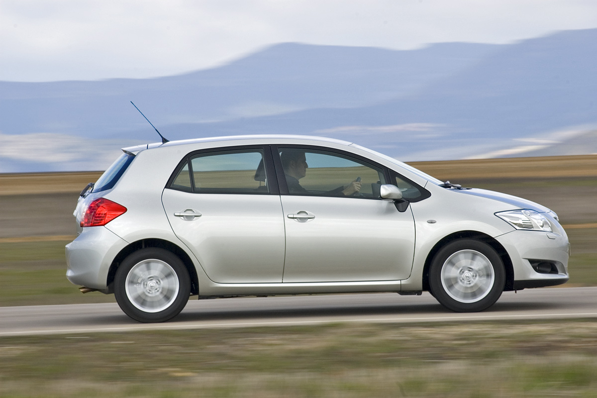 Toyota Auris Opinie reviews, prices, ratings with