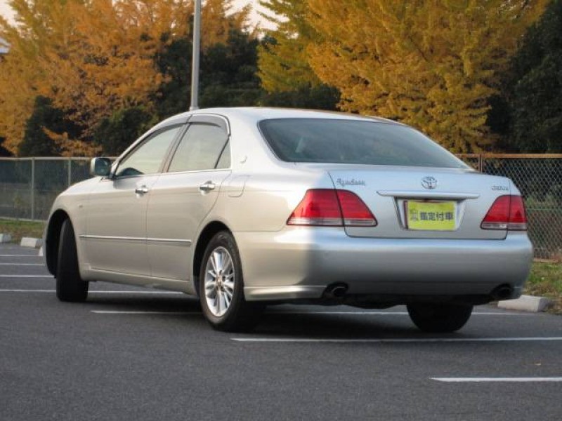 Toyota Crown 2004