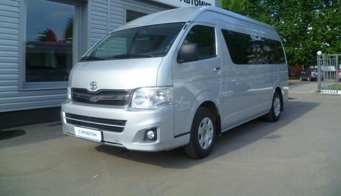 Toyota Hiace 2011