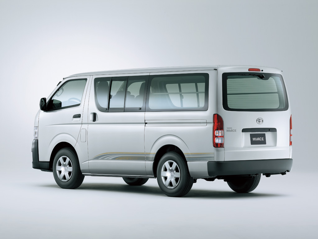 Toyota Hiace 2011