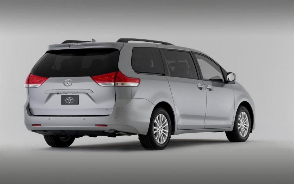 Toyota Sienna Xle 2013