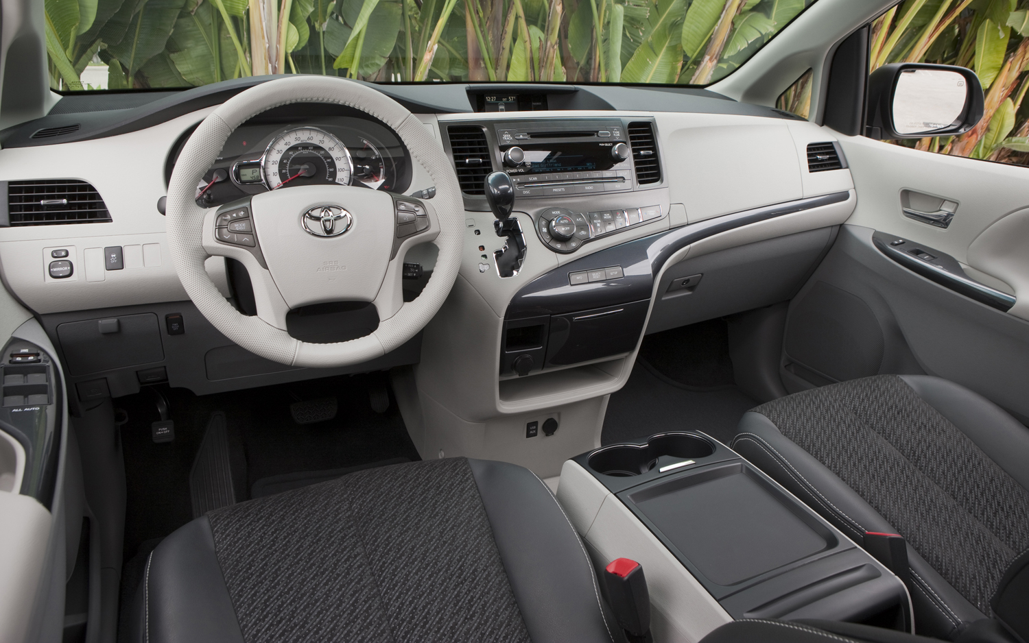 Toyota Sienna Xle 2013