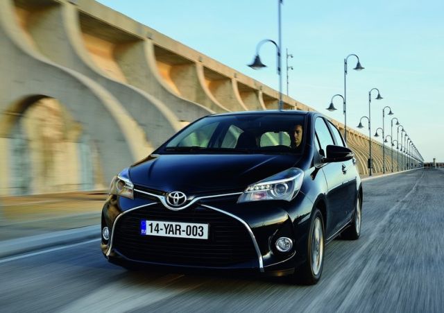 Toyota Yaris Hatchback 2015