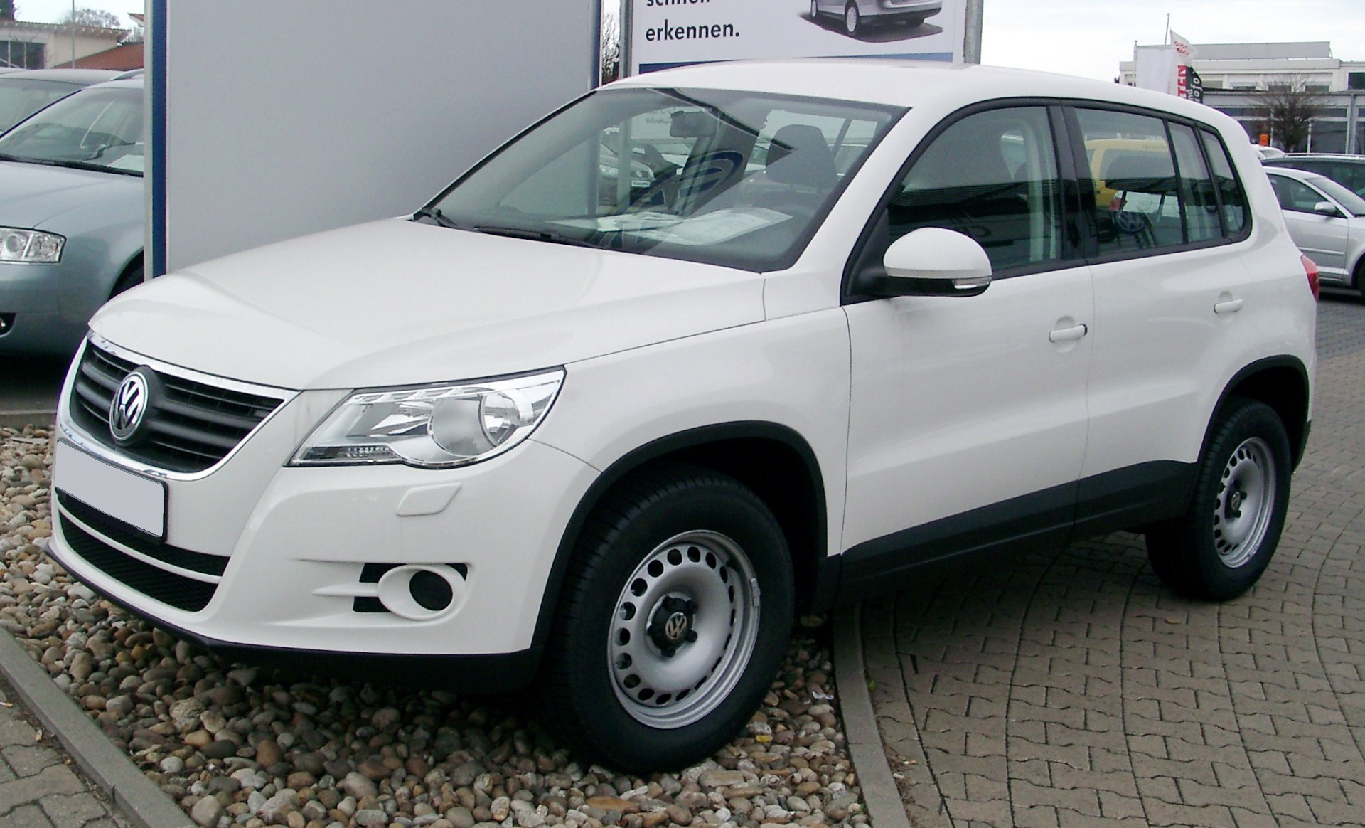 Volkswagen Tiguan White